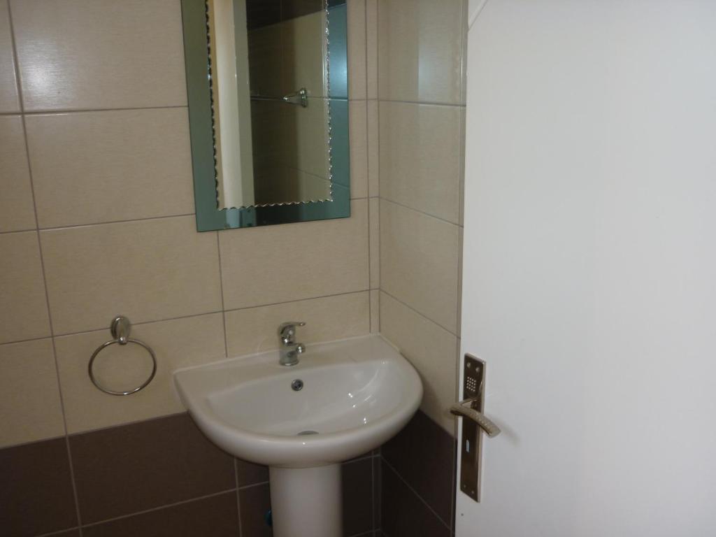 Tseri Budget Residences Nicosia Rum bild
