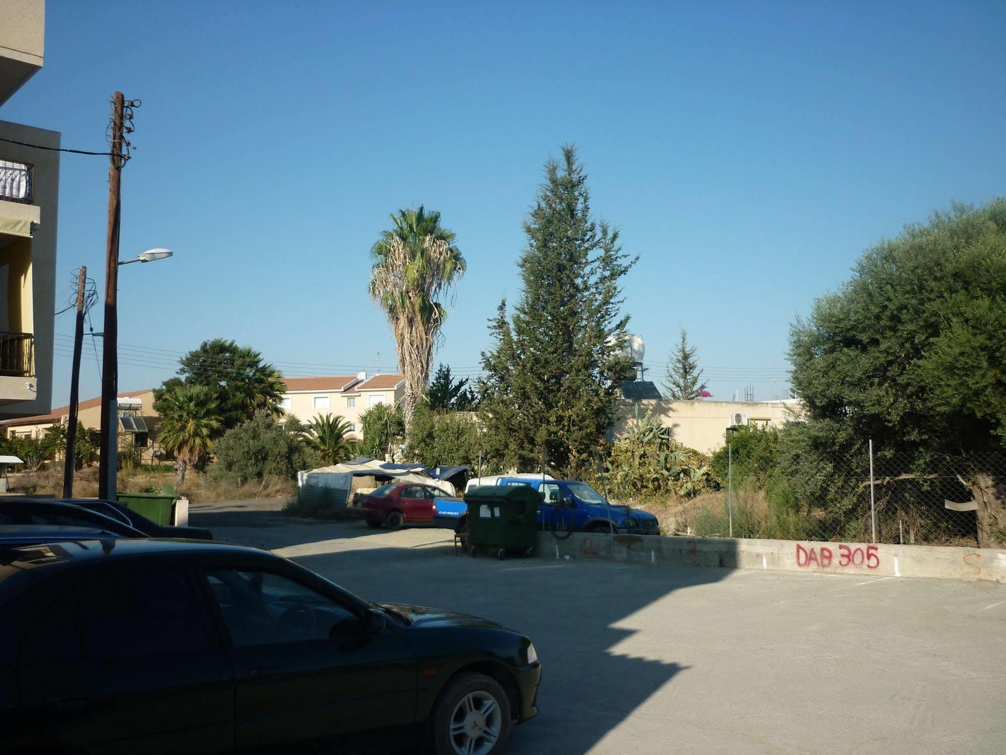 Tseri Budget Residences Nicosia Exteriör bild